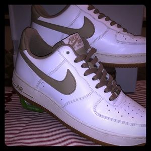 Nike Air Force 1